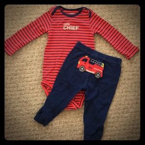 Carter’s 2 piece set onesie shirt pants size 9M!
